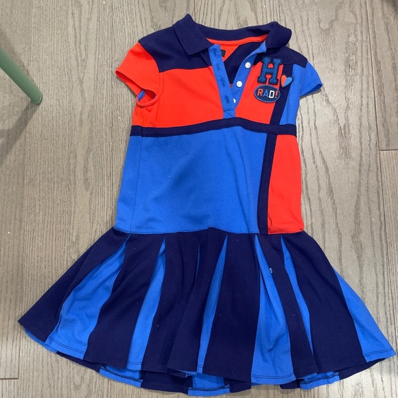 Dresss - Picture 1 of 1